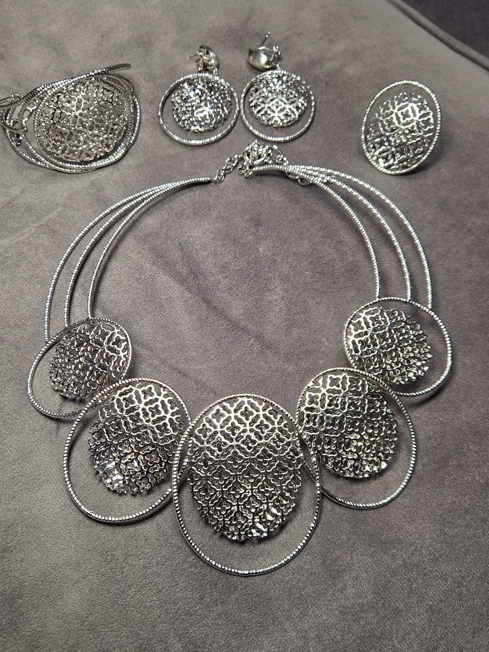 Silver Filigree Multi-Disc Statement Necklace Set with Earrings Bracelet & Ring